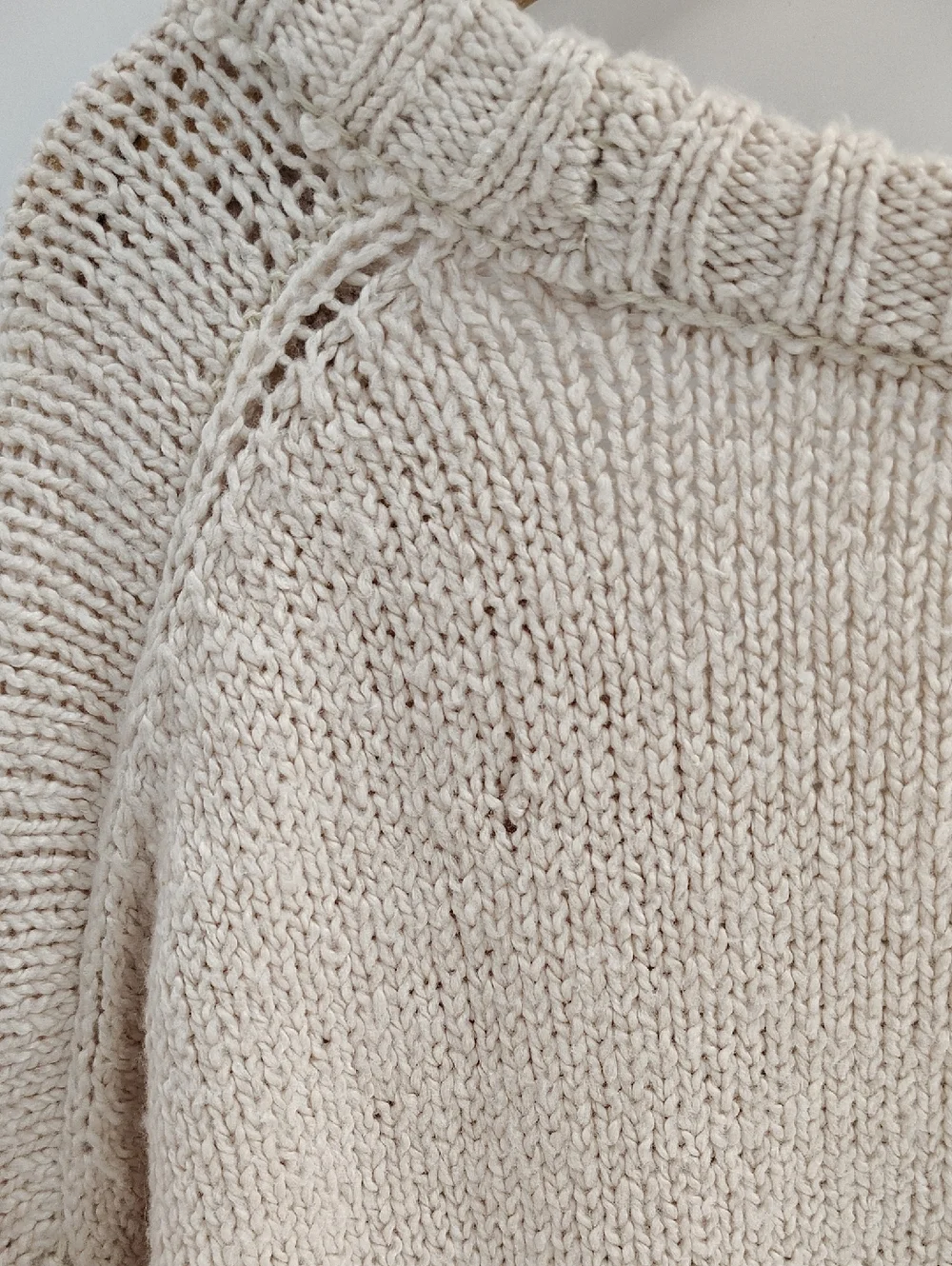 Caitlin Covington x Pink Lily Kelsey Sweater Taupe Wide Neck Off Shoulder Soft M - Picture 8 of 9